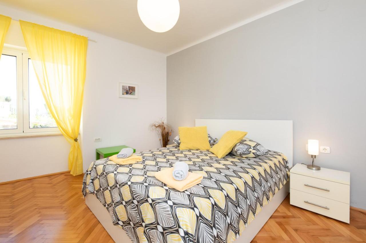 Apartment Portapisana Just 50M From The Beach 크르크 외부 사진