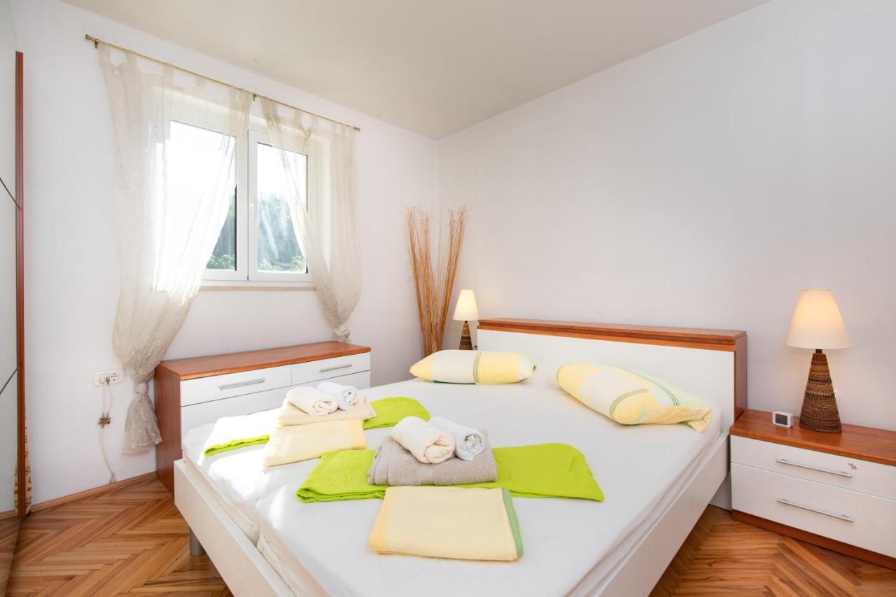 Apartment Portapisana Just 50M From The Beach 크르크 외부 사진